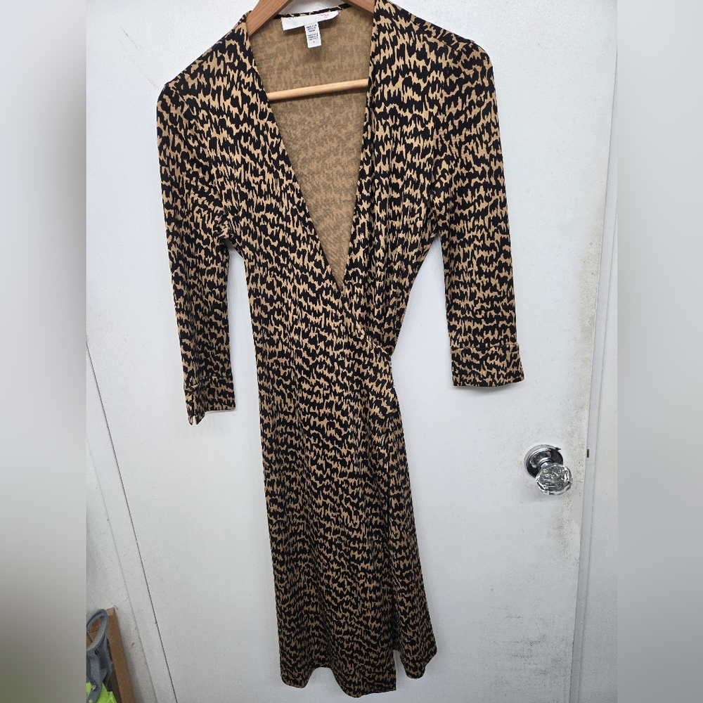 Diane von Furstenberg DVF Black And Tan Print Wrap Silk Dress 2